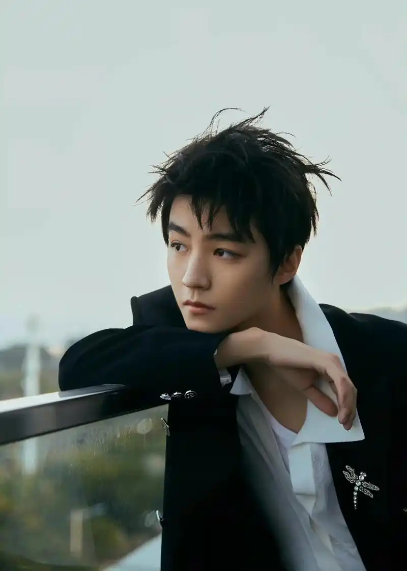 王俊凯让人心动的n个瞬间 #王俊凯 #少年总是发着光 #超 - 抖音