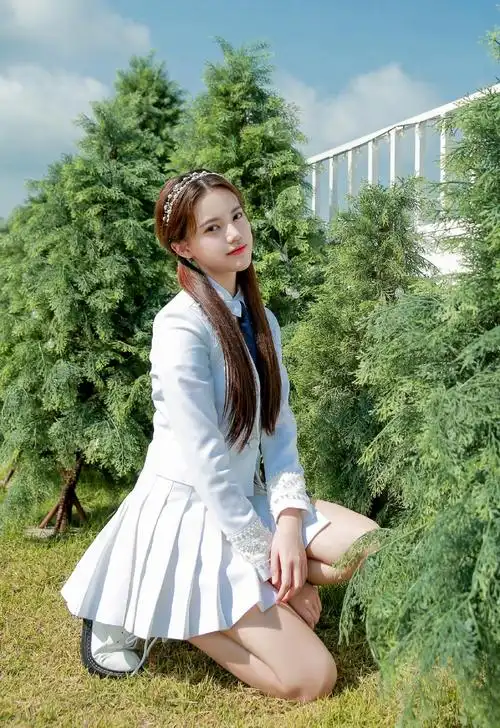 孙珍妮创造营2020学员制服图片610