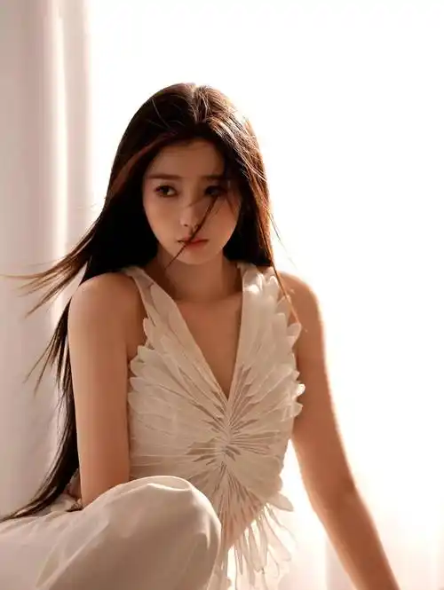 虞书欣写真合集:笑靥如花,气质高雅