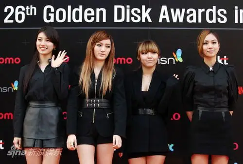 图文:第26届韩国金唱片颁奖--missa组合