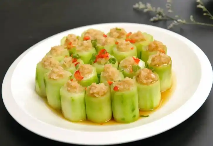 高颜值蒜蓉蒸丝瓜,在家吃出五星级餐厅范儿