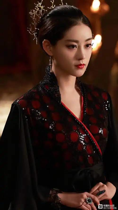 玄女祝绪丹17岁选美出道被扒整容过去黑历史不少