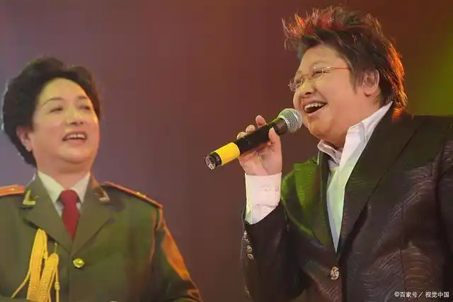 韩红坐火车为什么必须要蒙眼睛?抑郁三年又如何走出阴影