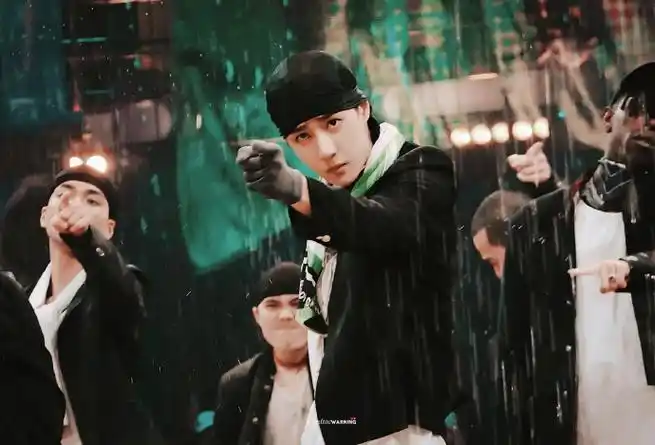 王一博这就是街舞3##王一博水舞台太炸了