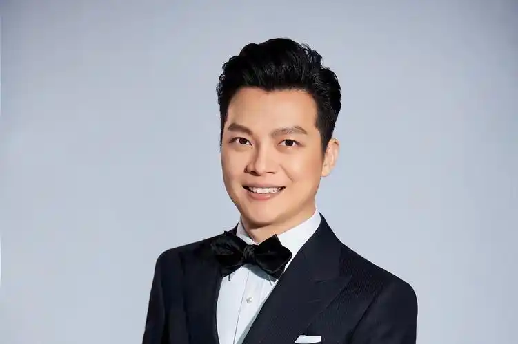 男主持鲁豫简介(央视陈鲁豫娶亿万女富豪朱晶)