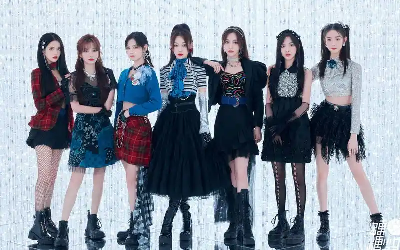 硬糖少女303前方超a预警消音舞台竟让人失望纯属恶搞仅供娱乐不代表