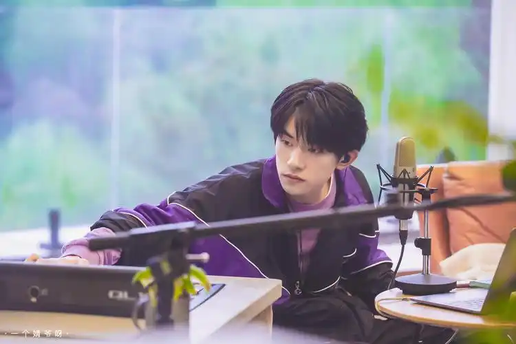 易烊千玺 - 堆糖,美图壁纸兴趣社区