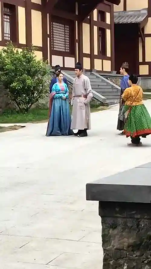 大佬来了明星许凯和李一桐拍戏花絮