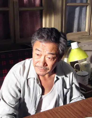 《银婚》热拍 李心敏演绎慈爱严父