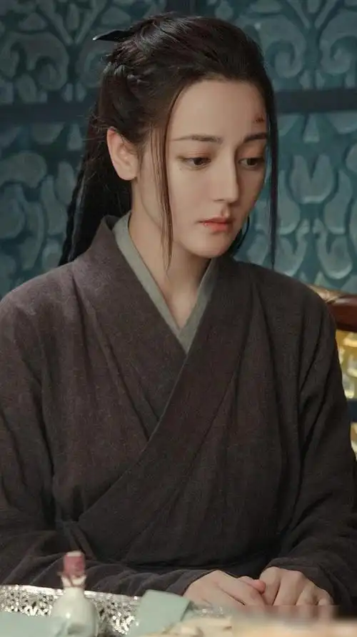 长歌行迪丽热巴服饰合集男装居多两根龙须造型显脸长