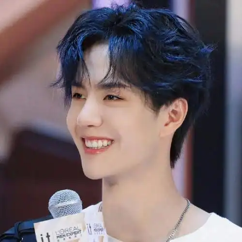 可爱牙牙#王一博