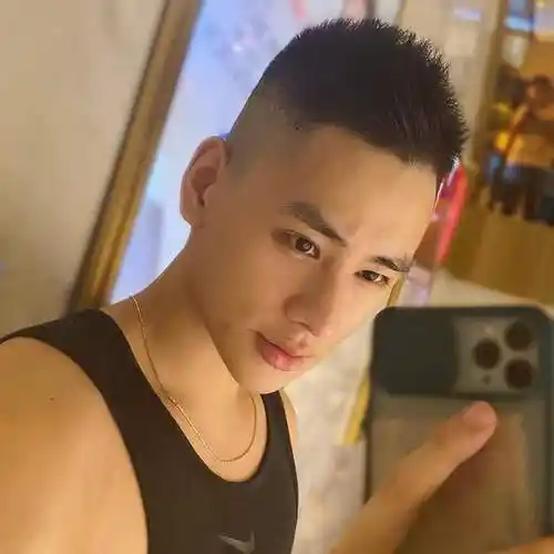 剪完你也是高颜值小哥哥|发型|刘海|露额短发_网易订阅