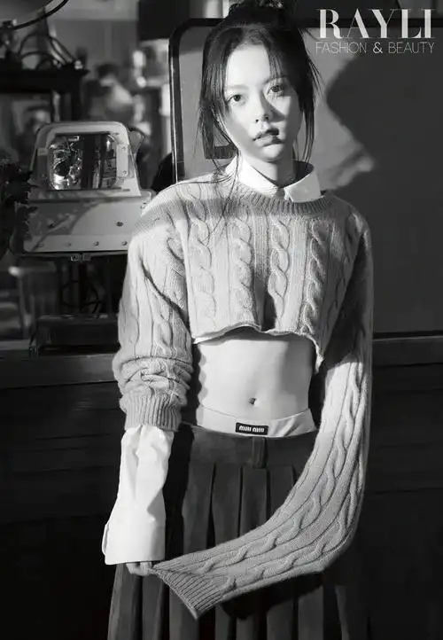 赵今麦黄蜂腰显身材