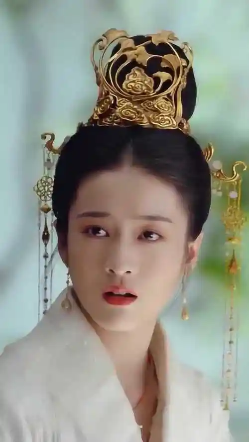 张雪迎古装近距离欣赏原来怼人也可以这么美