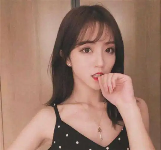 抖音莉哥成新晋烟嗓女神?一首《让我做你的眼睛》惊艳观众!