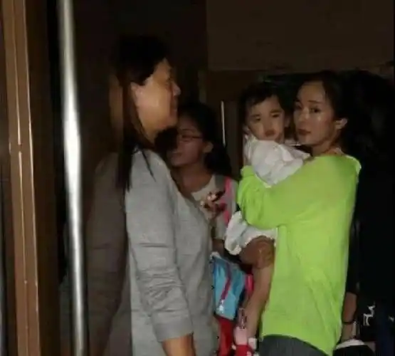 原创别人母亲节都热热闹闹的杨幂母亲节一张图5个字让人心酸不已