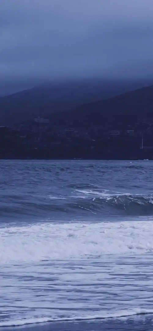 手机壁纸|深蓝色系|雾霾|月色|海浪