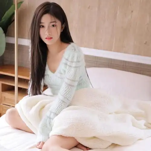 长发飘飘美女头像