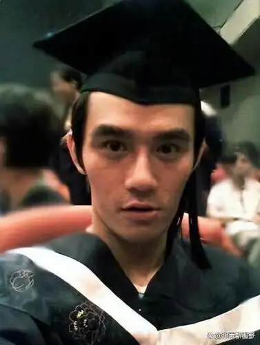 回顾:"黄金单身汉"王凯:不结婚,不想红,逐渐"消失"的他怎么了?