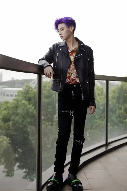 小鬼王琳凯生日音乐会完美落幕 首张ep上线"鬼式旋风"期待高