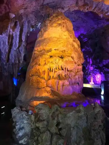 善卷洞风景区-"宜兴善卷洞算是很有名的老景点咯,可惜发展.