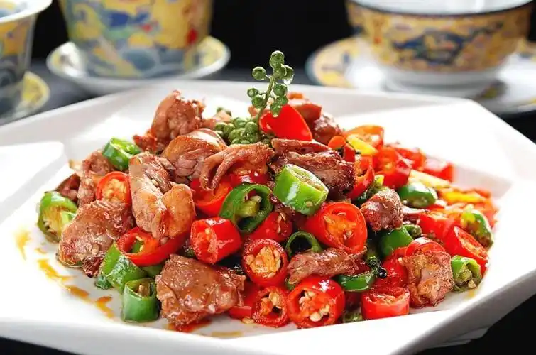 如何做菜(大厨炒菜为什么香?)-第2张图片-索考网