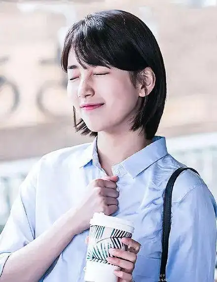 2018年秋冬最火的发型来了!!选得好超显脸小显气质!_网易订阅