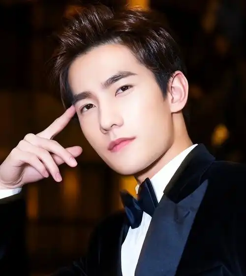 02,秋日男神—杨洋