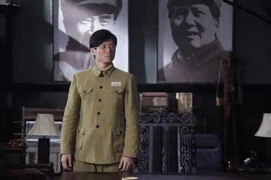 剿匪英雄热播王冠演绎铁血男儿