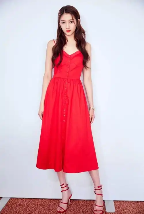 身高超170cm的五位女星:关晓彤唐嫣很明显,后面两位很意外