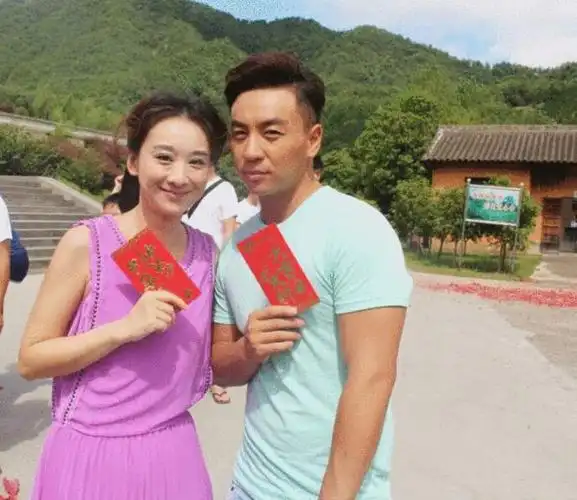 穆婷婷和释小龙