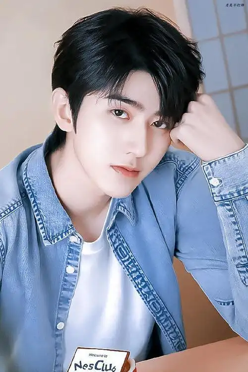 2020年最火男明星,蔡徐坤毋庸置疑,王一博凭《这街3》超过肖战