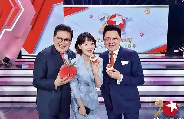 出走央视多年,深陷"桃色绯闻",如今过得咋样|李咏|曹可凡|政治片|历史