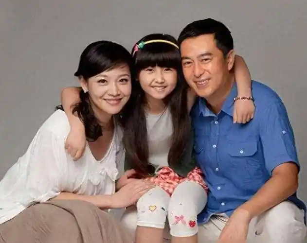 7000万别墅 200万豪车,张嘉译用实际行动感谢妻子地默默_人生_社会