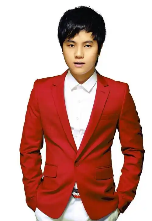 当年的"情歌王子"郑源有多火?