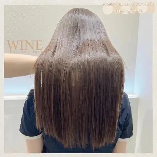 头发柔顺了许多心情也跟着好了起来