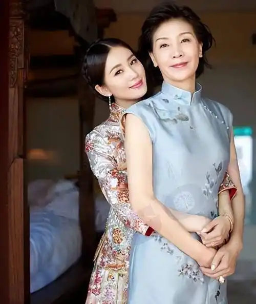 别替刘诗诗抱不平了,大她17岁的吴奇隆,公司早就上市了_马舒雅_芭蕾