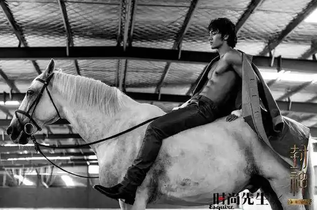 这样的肌肉帅哥,你会喜欢吗?#陈牧驰胸肌好大