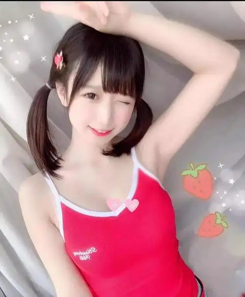 12岁小女孩穿衣服都有点露肉网友孩子早熟得尽早教育