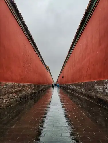 故宫红墙是拍古代戏的必选之景.