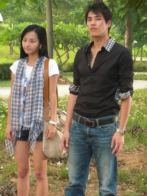 丝丝心动女主角的衣服