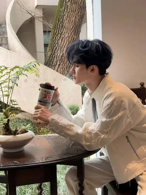 朱正廷霸王茶姬##朱正廷长沙活动现场