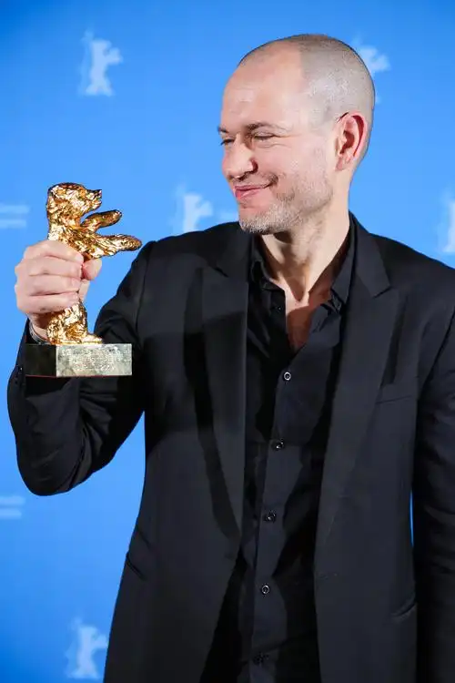 第69届柏林电影节——影片《同义词》获最佳影片金熊奖_达夫·