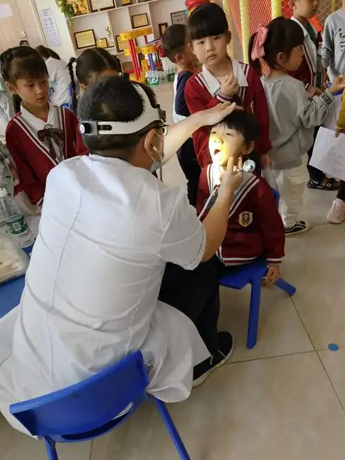 勇敢小宝贝体检之女生篇