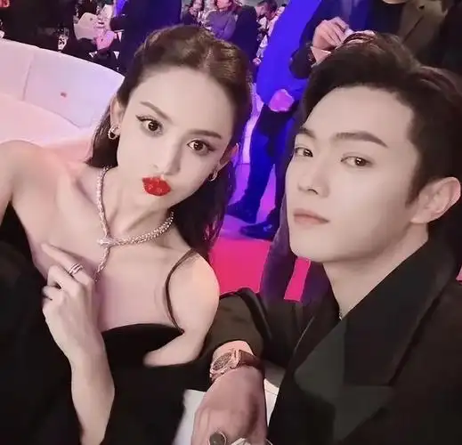 迪丽热巴综艺咖?李佳琦后台硬?许凯娜扎假戏真做?