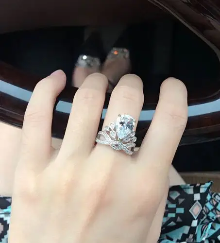 angelababy同款结婚aaa锆石水滴戒指 为爱加冕公主梨型皇冠婚戒
