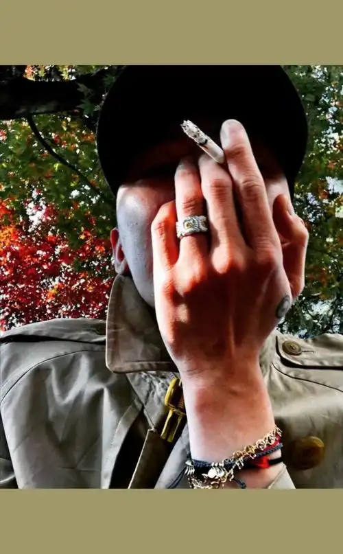 权志龙自制壁纸 11.13深夜ins更新