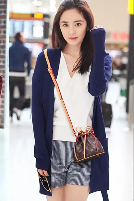 杨幂夏季小包包新款韩版潮迷你斜跨水桶包女包百搭单肩斜挎老花包