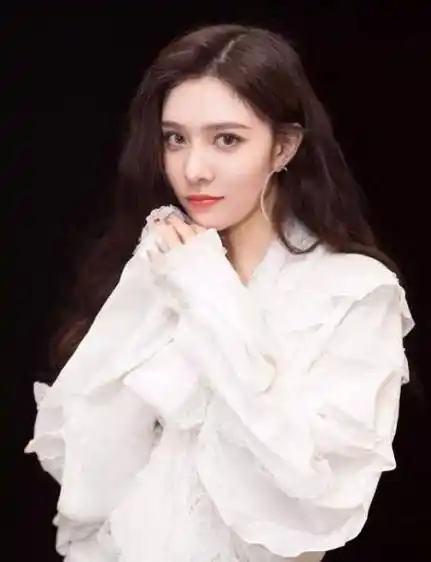 王霏霏也是愣了一下然后非常有情商的回答说也有表示才发现这是宋妍霏