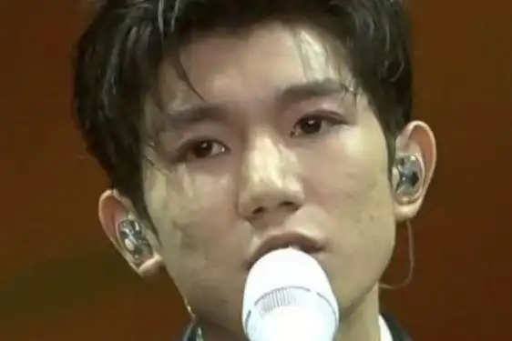 王源的痘痘,鹿晗的"娘气",彻底打破了我对鲜肉的幻想